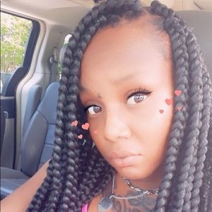 Meet your Posher, Quenisha